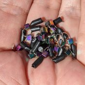 Kolonn med Kub - Svart Regnbågsmetallic - 3 mm