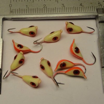 Snäckan - Röd-Vit-Glow med Röda Ögon - 5 mm