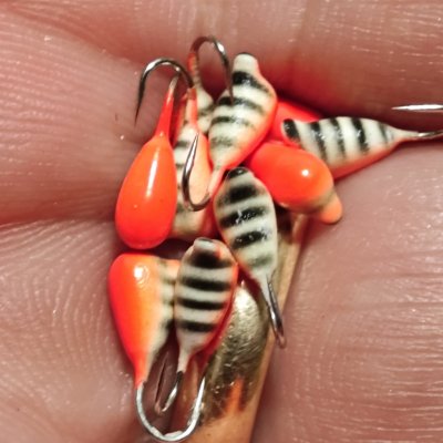 Droppe med öga - Röd/Silver Svarta Ränder Glow - 2,5 mm