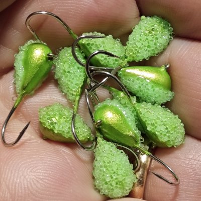 Lime Pärlemor med Glödande Grön Rom - 6 mm